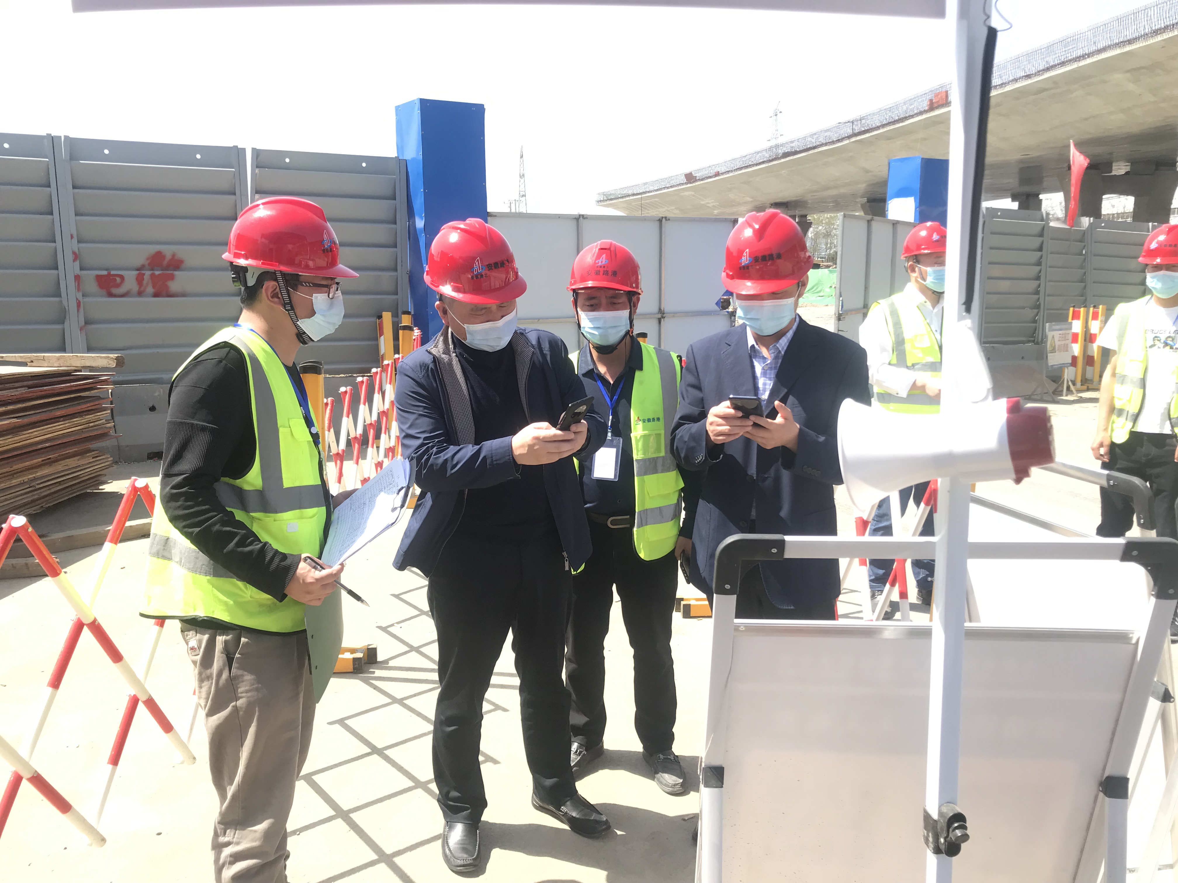 23(公司黨委副書記、總經理錢葉琳赴項目一線調研).JPG 23(公司黨委副書記、總經理錢葉琳赴項目一線調研).JPG